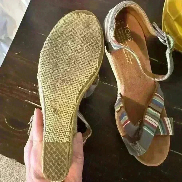 Toms Espadrille Wedge Heel Sandal. Multicolor Strap. Womens Size 9.5 - Picture 9 of 9